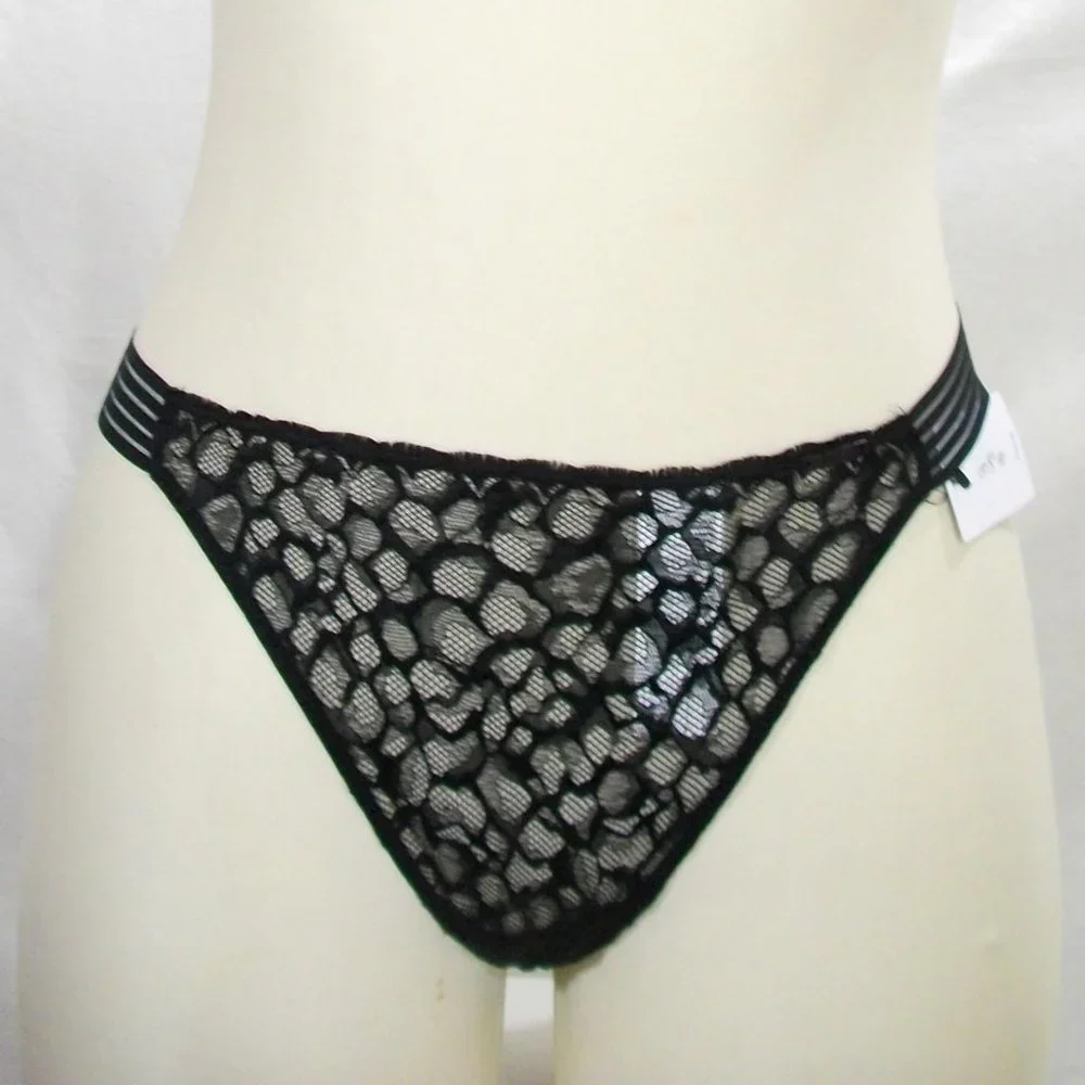 32D / Medium‎ Calvin Klein Vixen Molded Lace Bra & Thong Set Black NWT